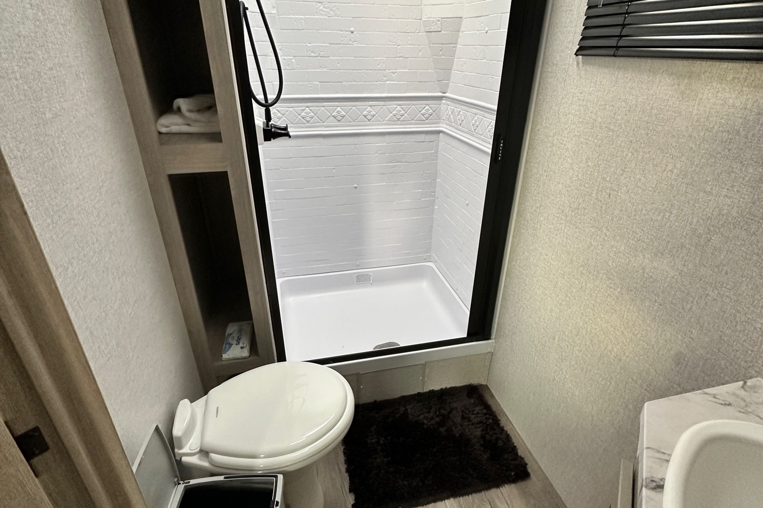 2022 East to West Travel Trailer