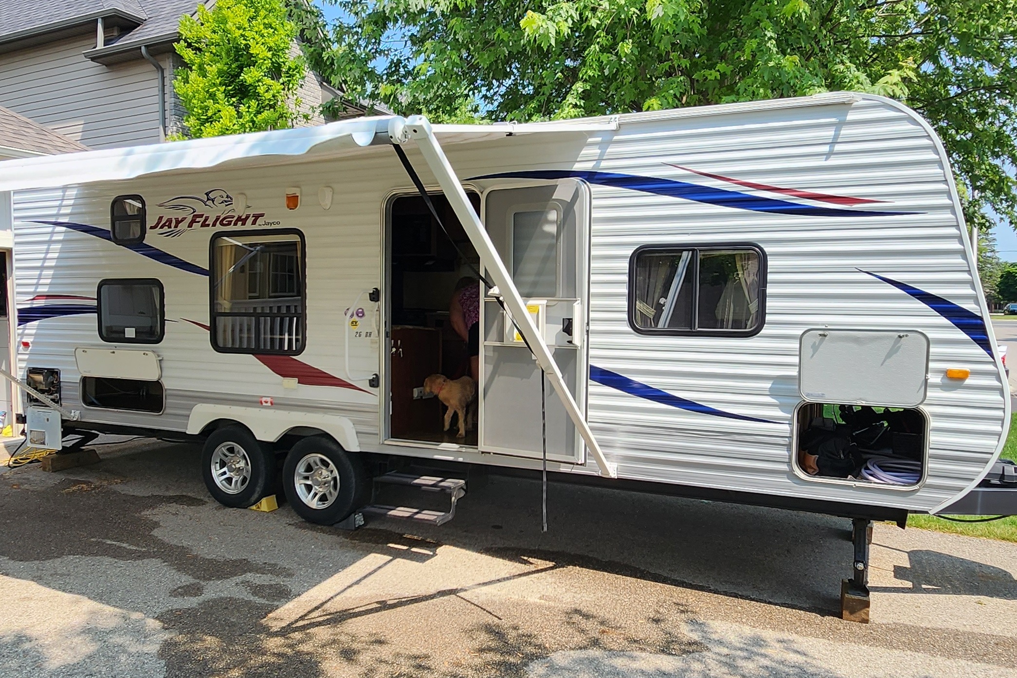 The Pretty Jayco 26BH Travel Trailer