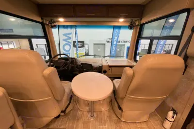 East FL: 2022 Thor-Master Suite, 2 Full Baths & Bunk Beds