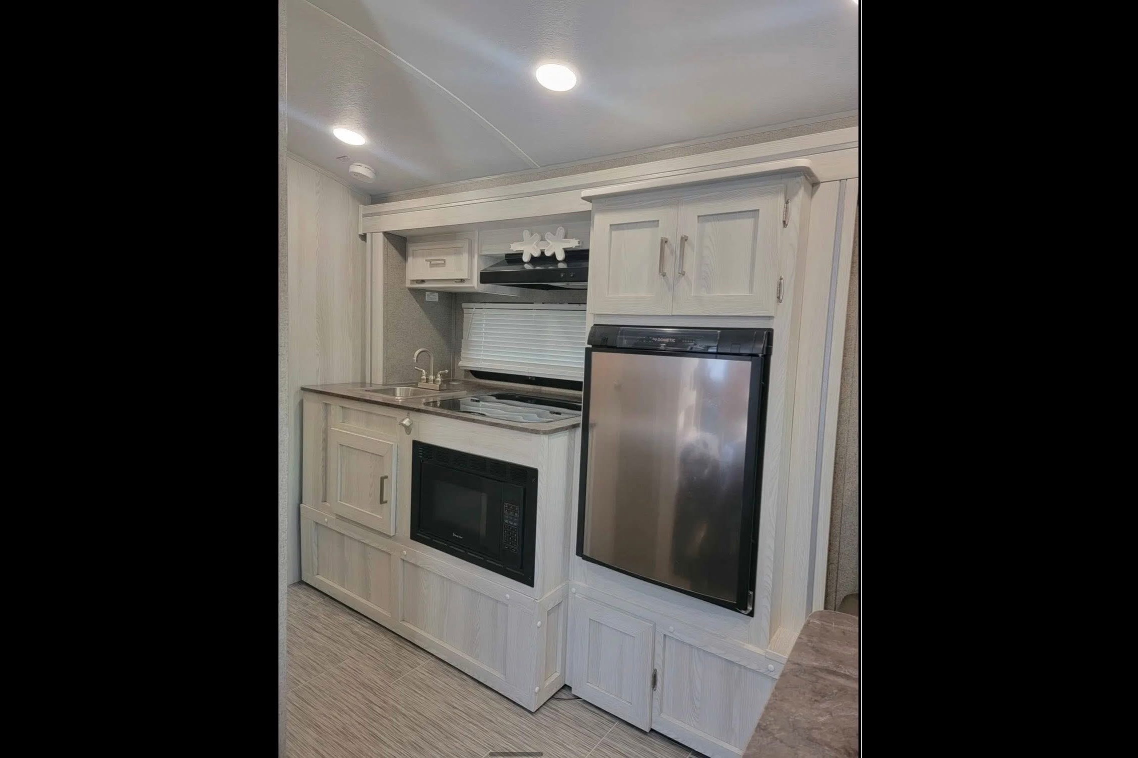 Marci's GEOPRO 16BH Travel Trailer
