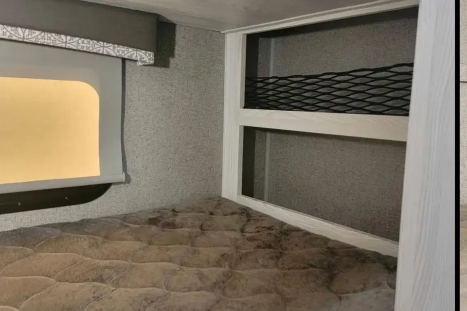 Marci's GEOPRO 16BH Travel Trailer