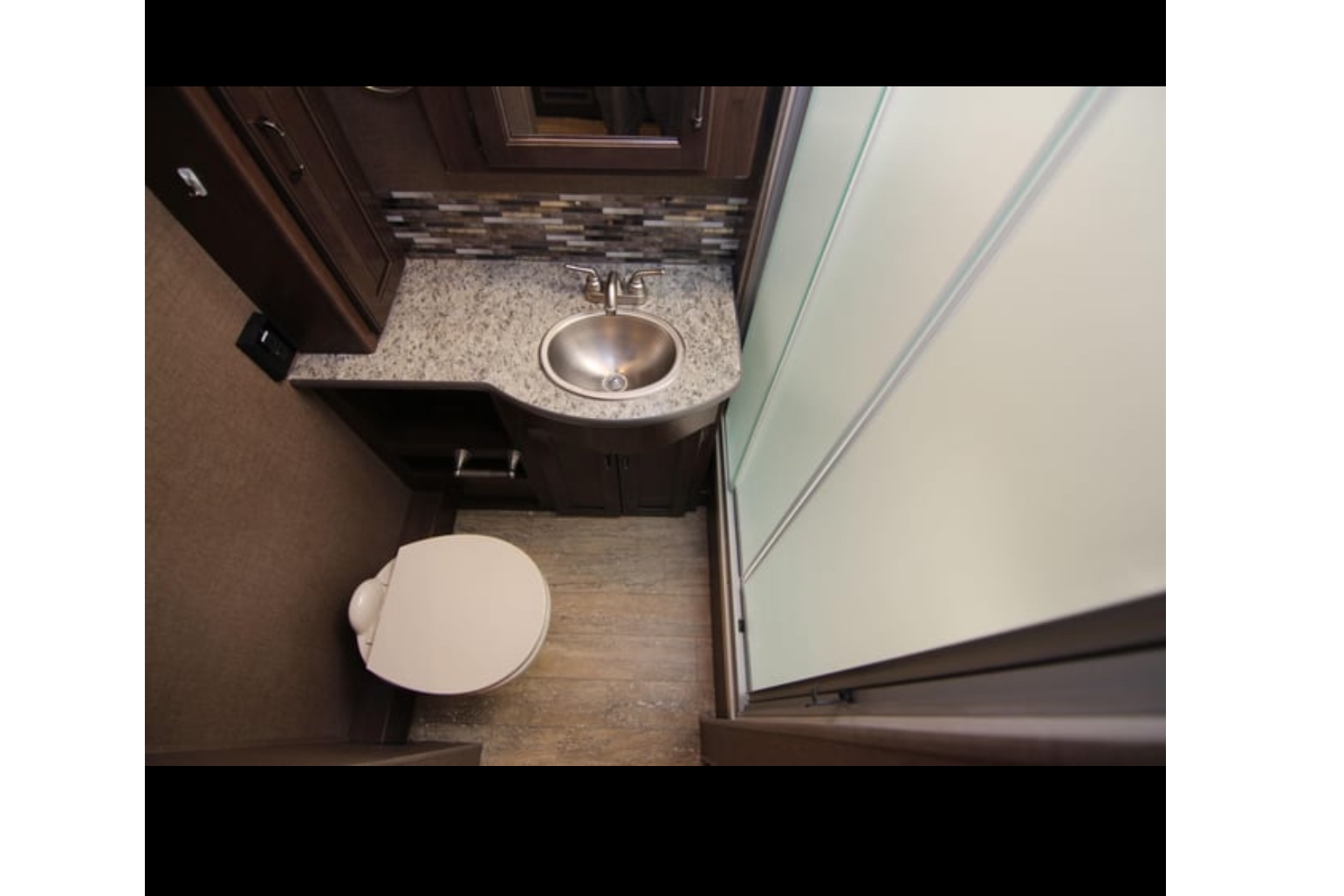 Luxury RV Camping - Thor Hurricane Class A