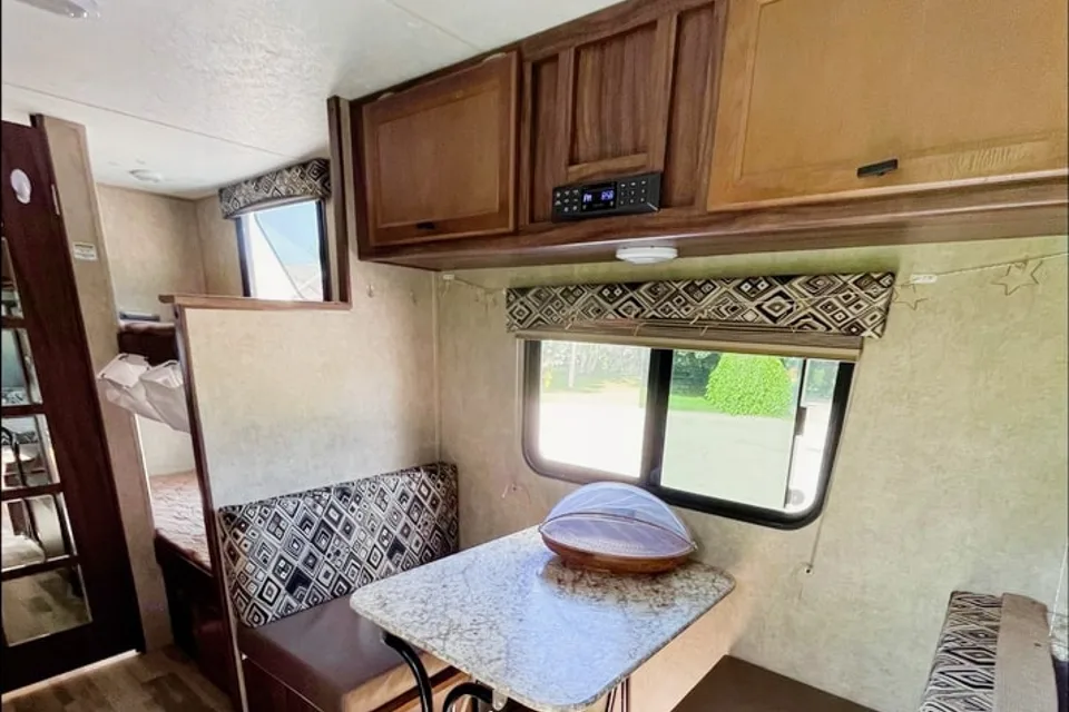 Jenny's Coachmen Clipper. 17 BH Travel Trailer