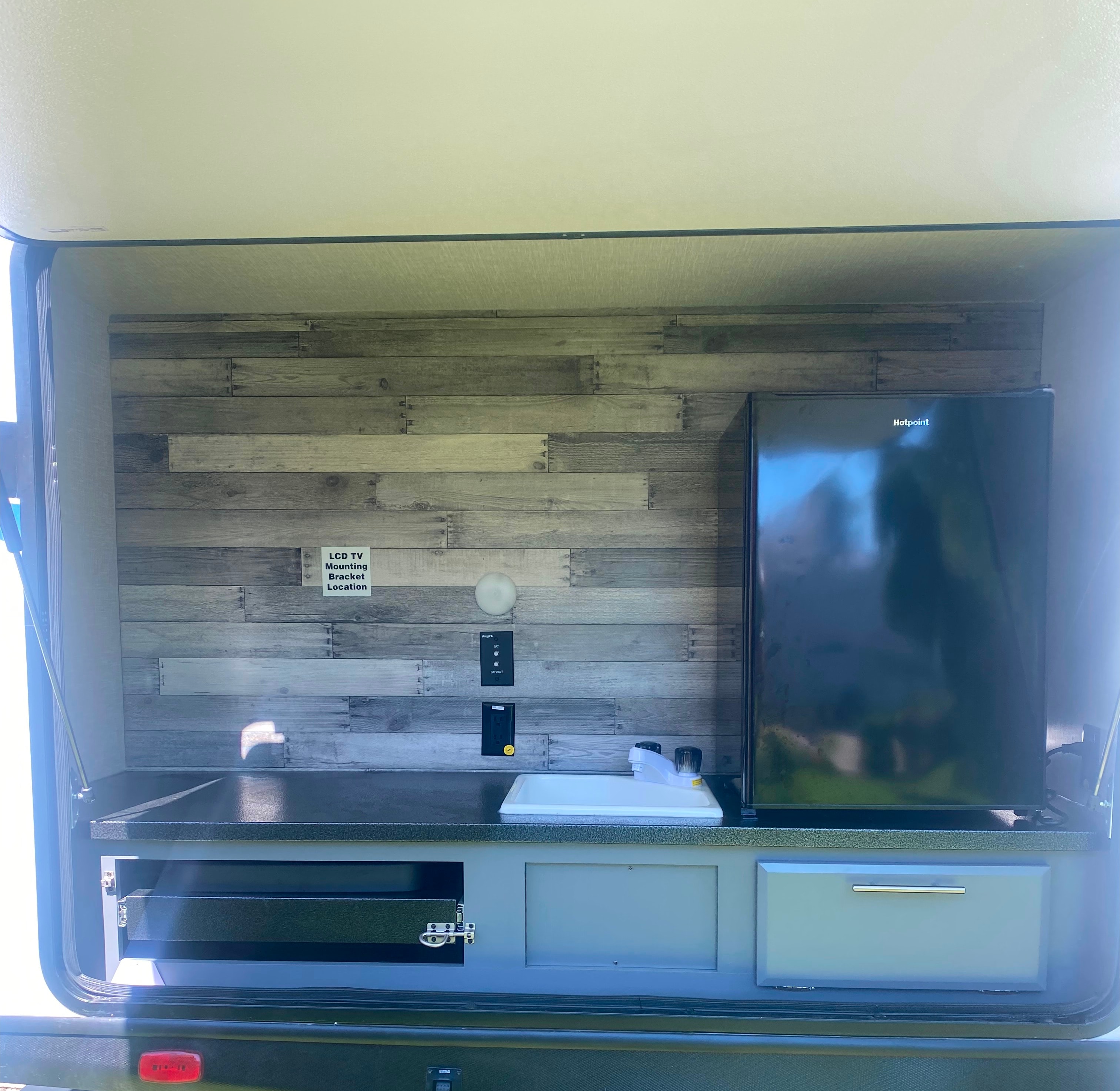 Roberto's Volante Volante Travel Trailer