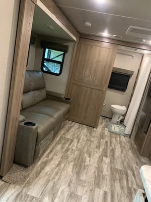 2022 Grand Design Imagine XLS Camper Rental