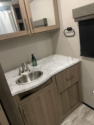 2022 Grand Design Imagine XLS Camper Rental