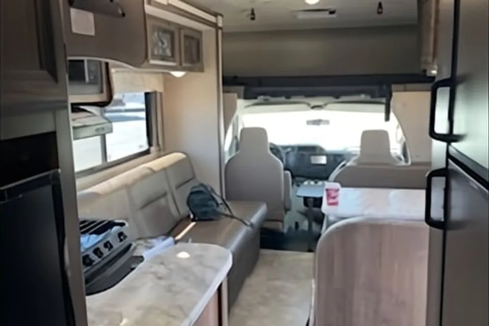 Cheryl's 2017 Coachmen Class C