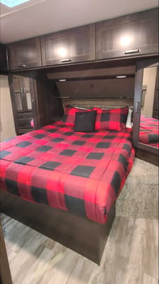 Shy's Grand Design Reflection 312BHTS Travel Trailer