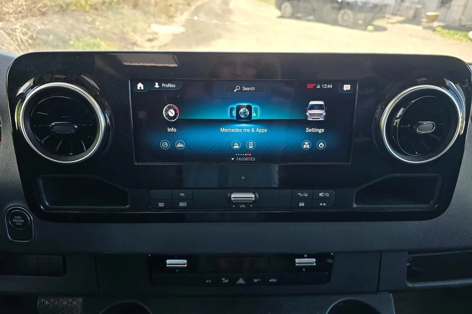 2023 EAST TO WEST Entrada M-Class 24FM