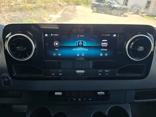 2023 EAST TO WEST Entrada M-Class 24FM