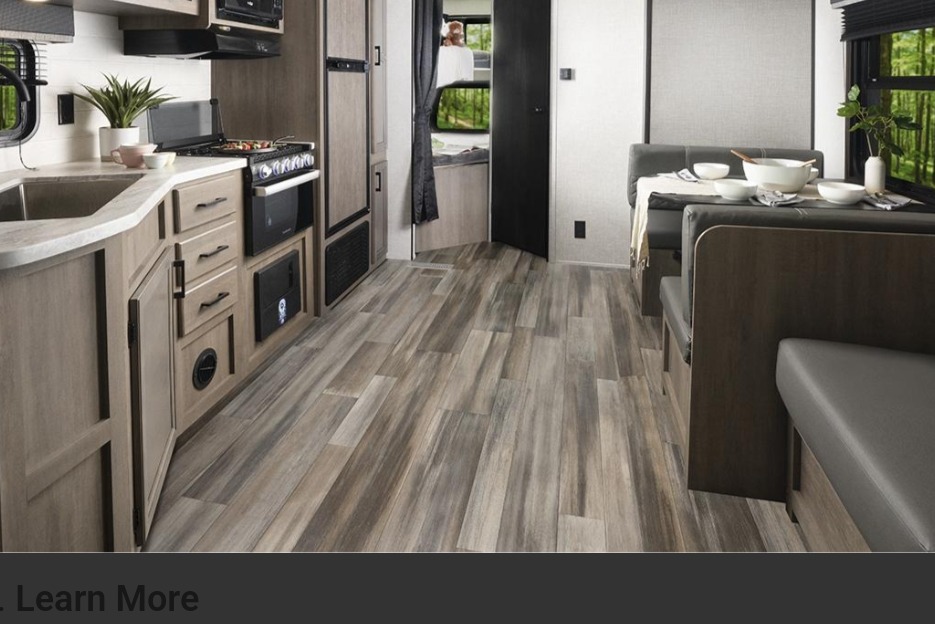 Blaine and Victorias Starcraft Autumn Ridge Travel Trailer