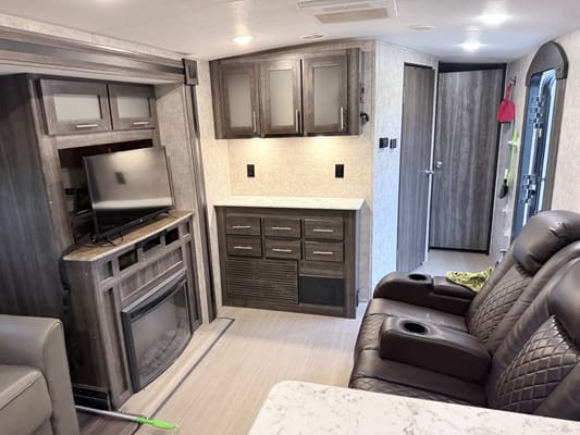 Barre's Highland Ridge RV Open range 2804rk Travel Trailer