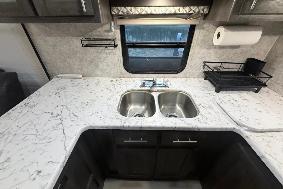Barre's Highland Ridge RV Open range 2804rk Travel Trailer