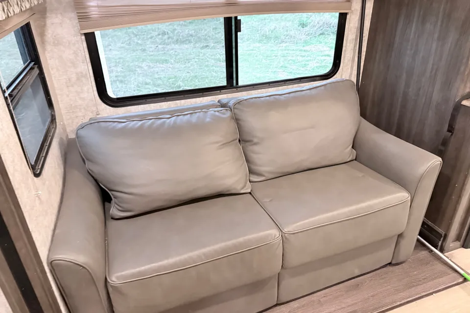 Barre's Highland Ridge RV Open range 2804rk Travel Trailer