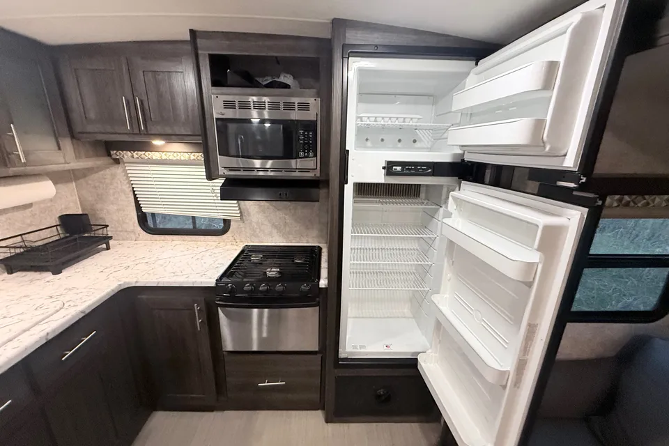 Barre's Highland Ridge RV Open range 2804rk Travel Trailer