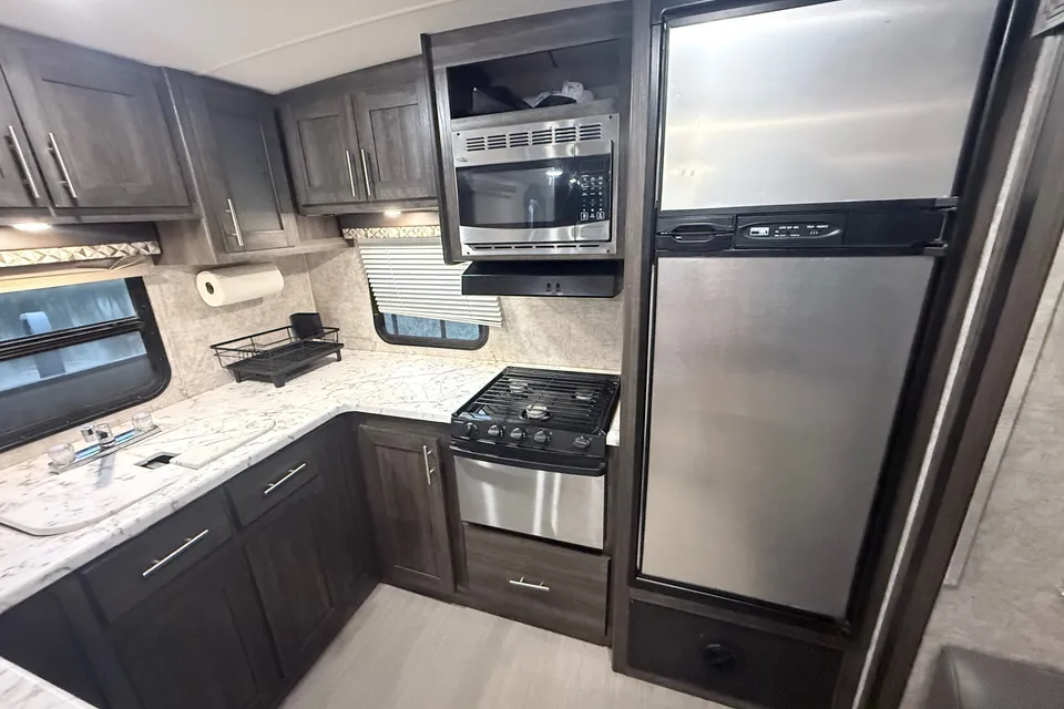 Barre's Highland Ridge RV Open range 2804rk Travel Trailer