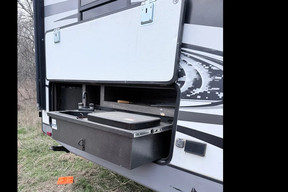 Barre's Highland Ridge RV Open range 2804rk Travel Trailer