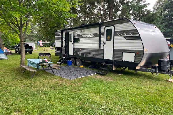 Brad's Aspen Trail 2850 BHS Travel Trailer