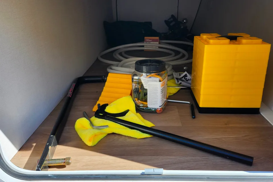 Winnebago 18DBH Travel Trailer