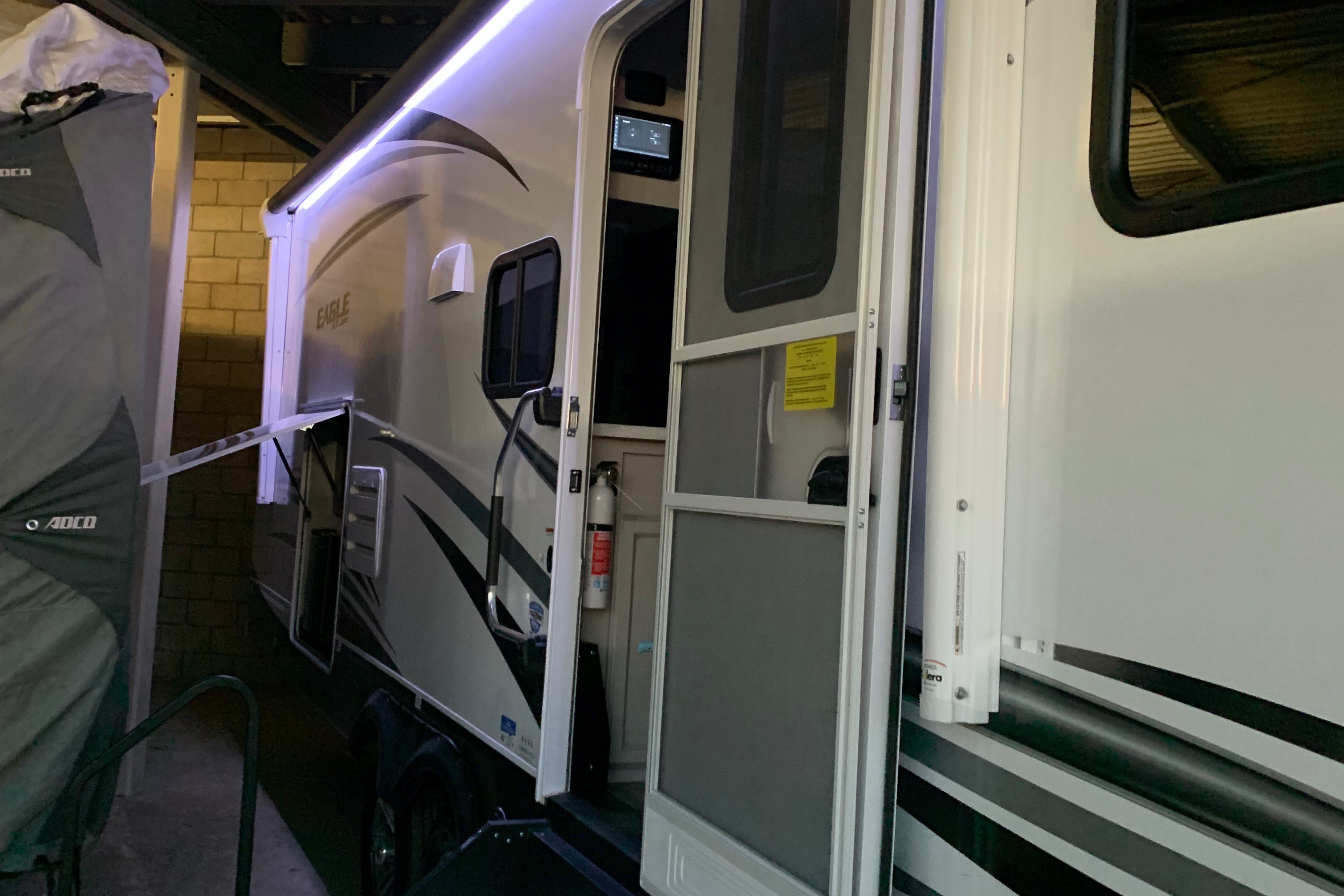Glamping Jayco Fbok320 Travel Trailer