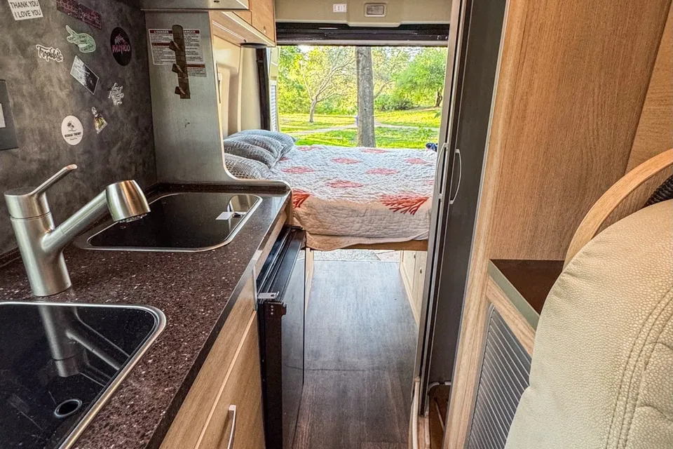 Adventure Van - Built for the Beach! - 2018 Hymer Aktiv