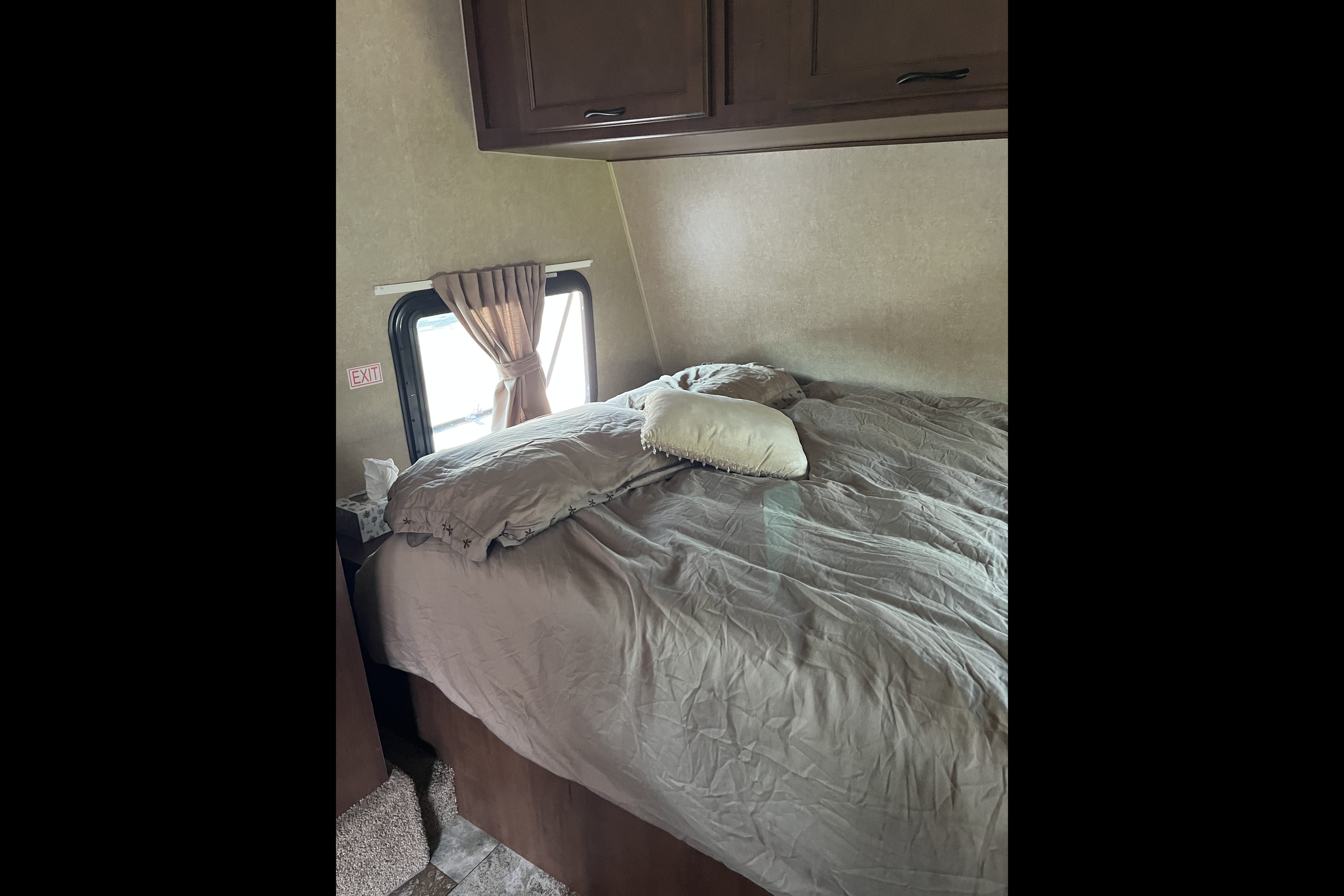 Danielle's Jayco Feather ULT Travel Trailer