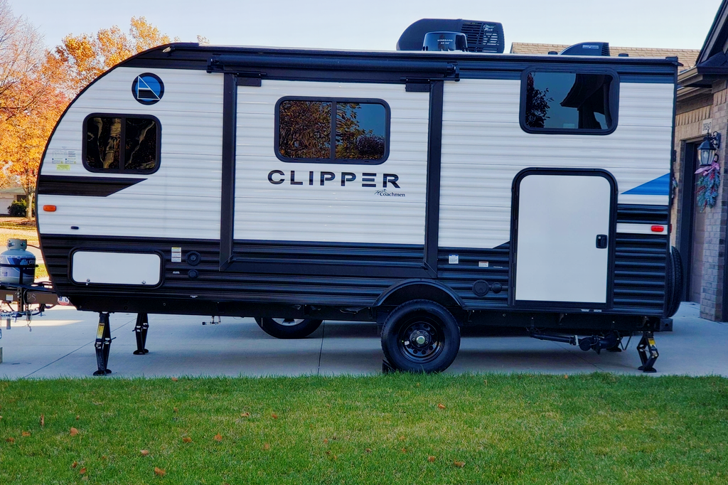 RV Retreat Clipper Travel Trailer
