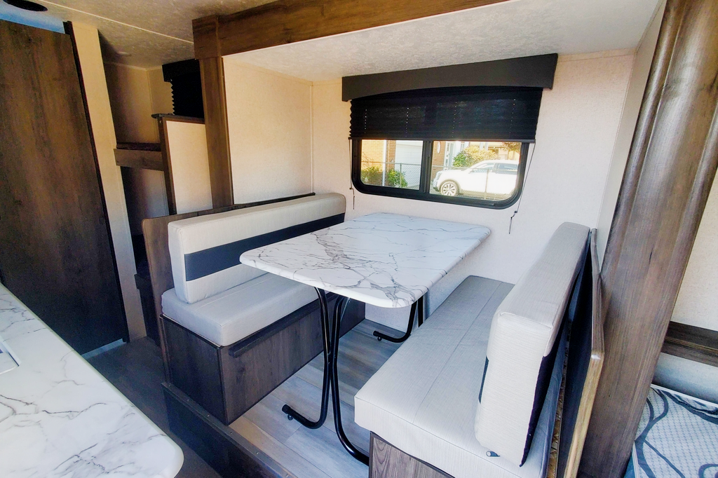 RV Retreat Clipper Travel Trailer