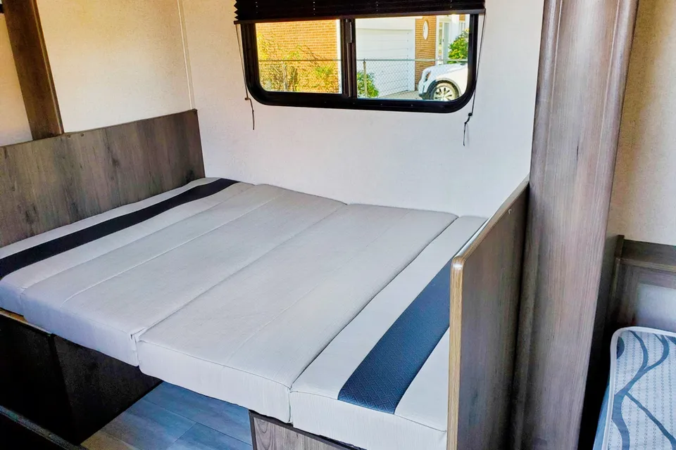 RV Retreat Clipper Travel Trailer