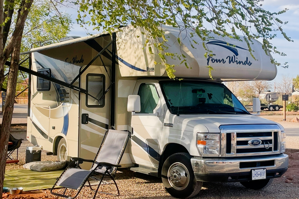 Clarence the Camper - 2018 Thor Motor Coach Four Winds 22E Class C