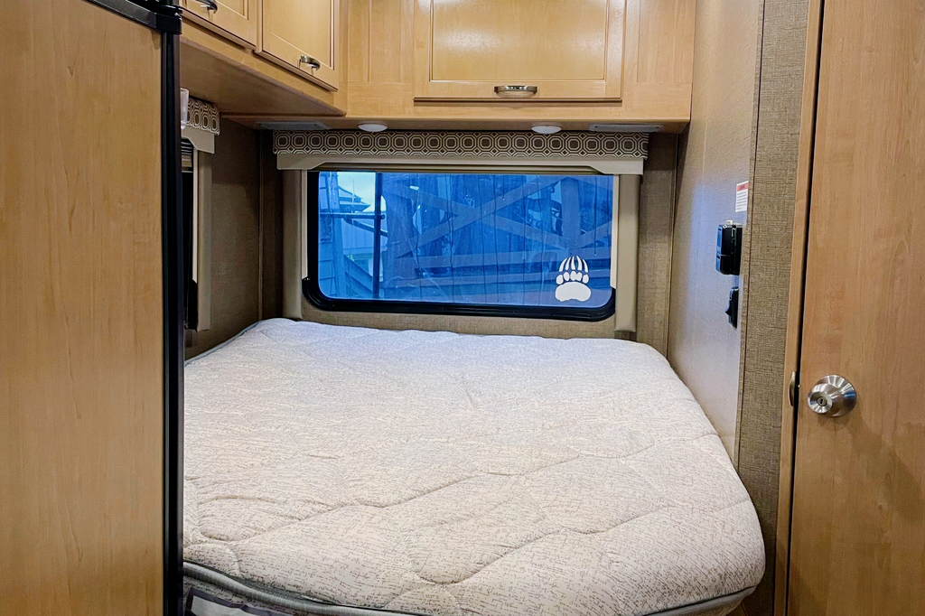 Clarence the Camper - 2018 Thor Motor Coach Four Winds 22E Class C