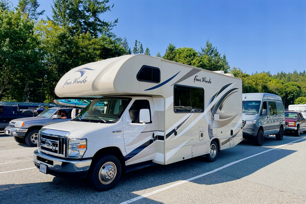 Clarence the Camper - 2018 Thor Motor Coach Four Winds 22E Class C