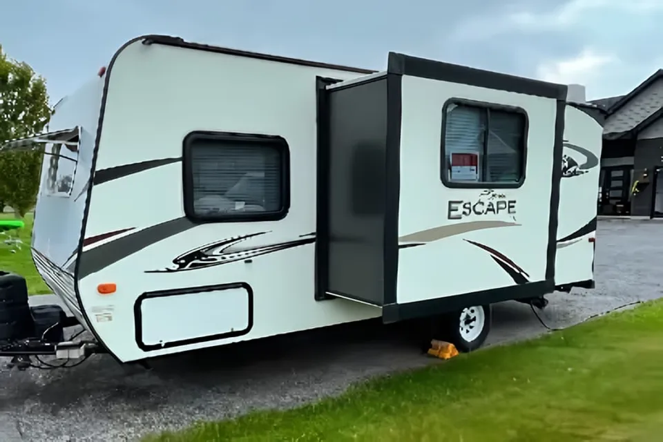 902 RV Rentals K-Z Spree Escape Travel Trailer