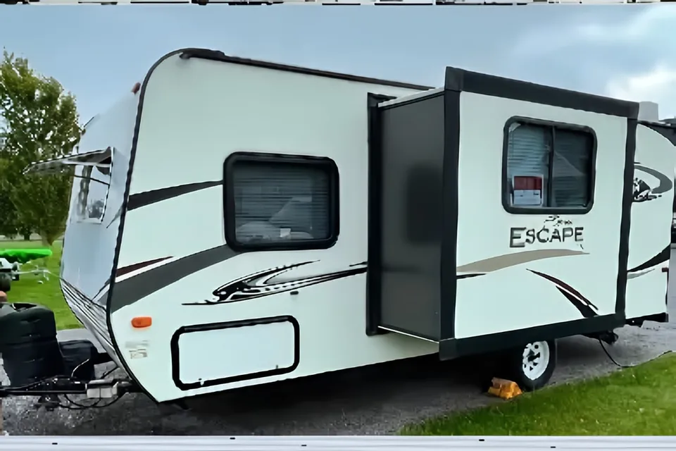 902 RV Rentals K-Z Spree Escape Travel Trailer