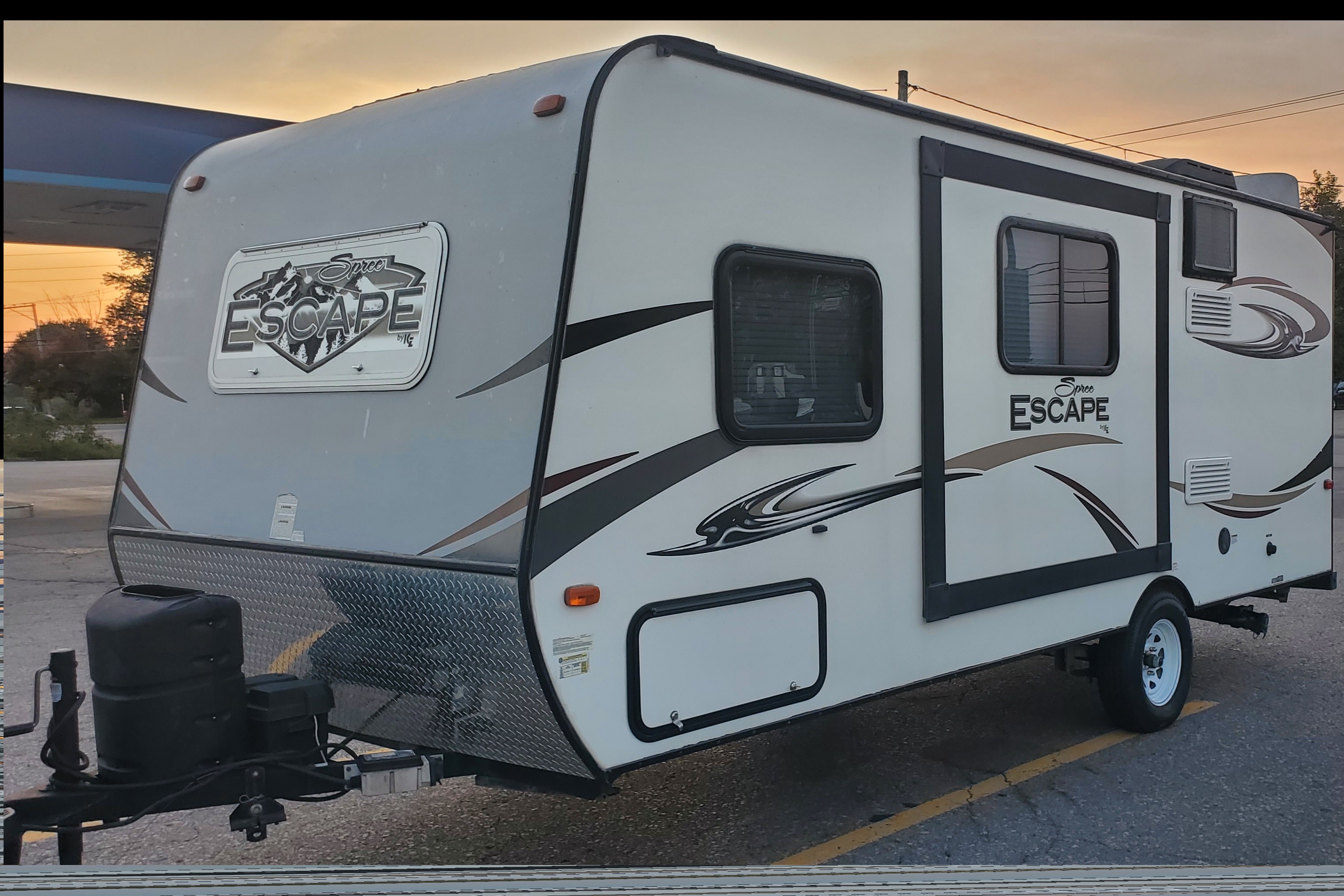 902 RV Rentals K-Z Spree Escape Travel Trailer
