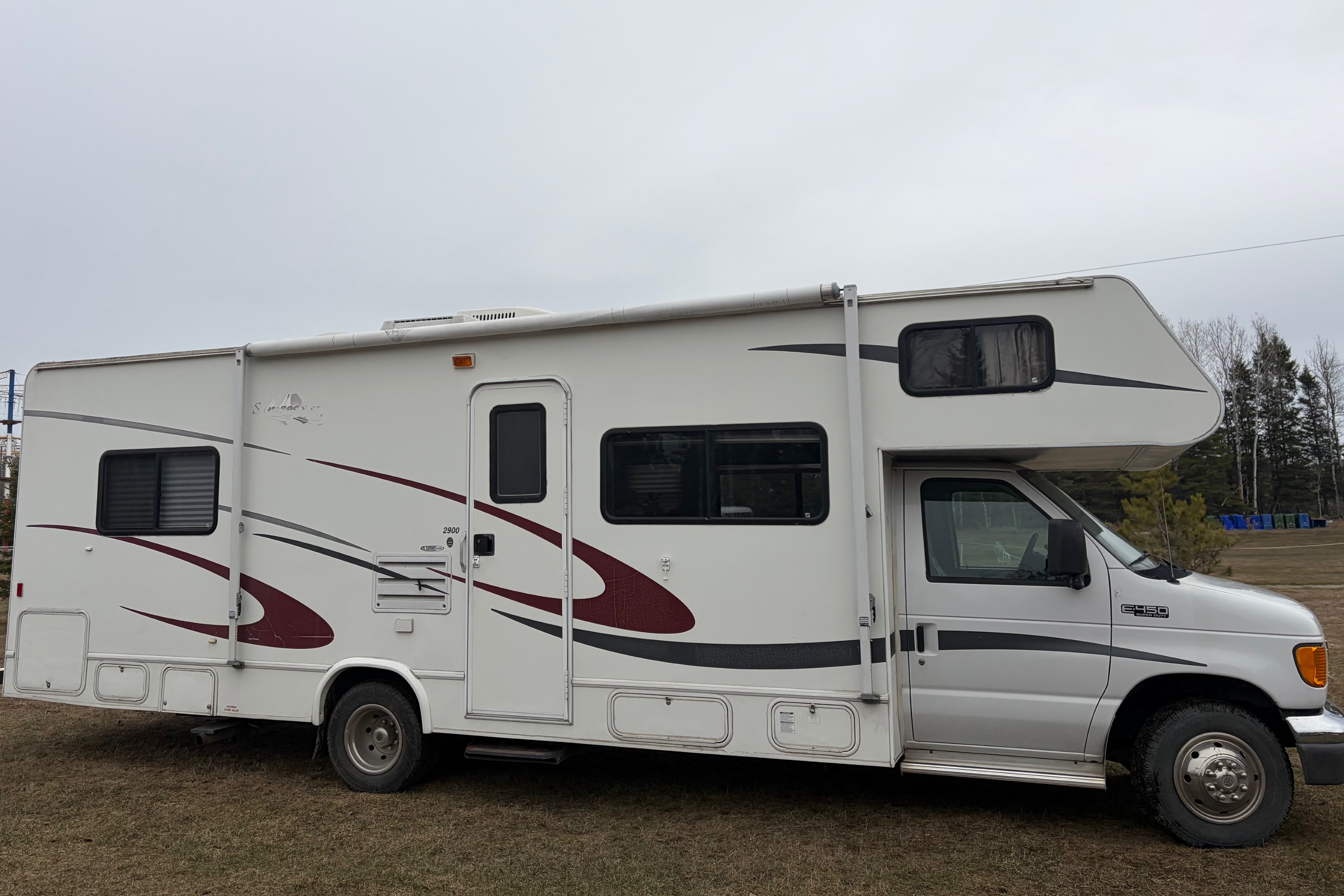 Forest River Sunseeker 30’ Classe C
