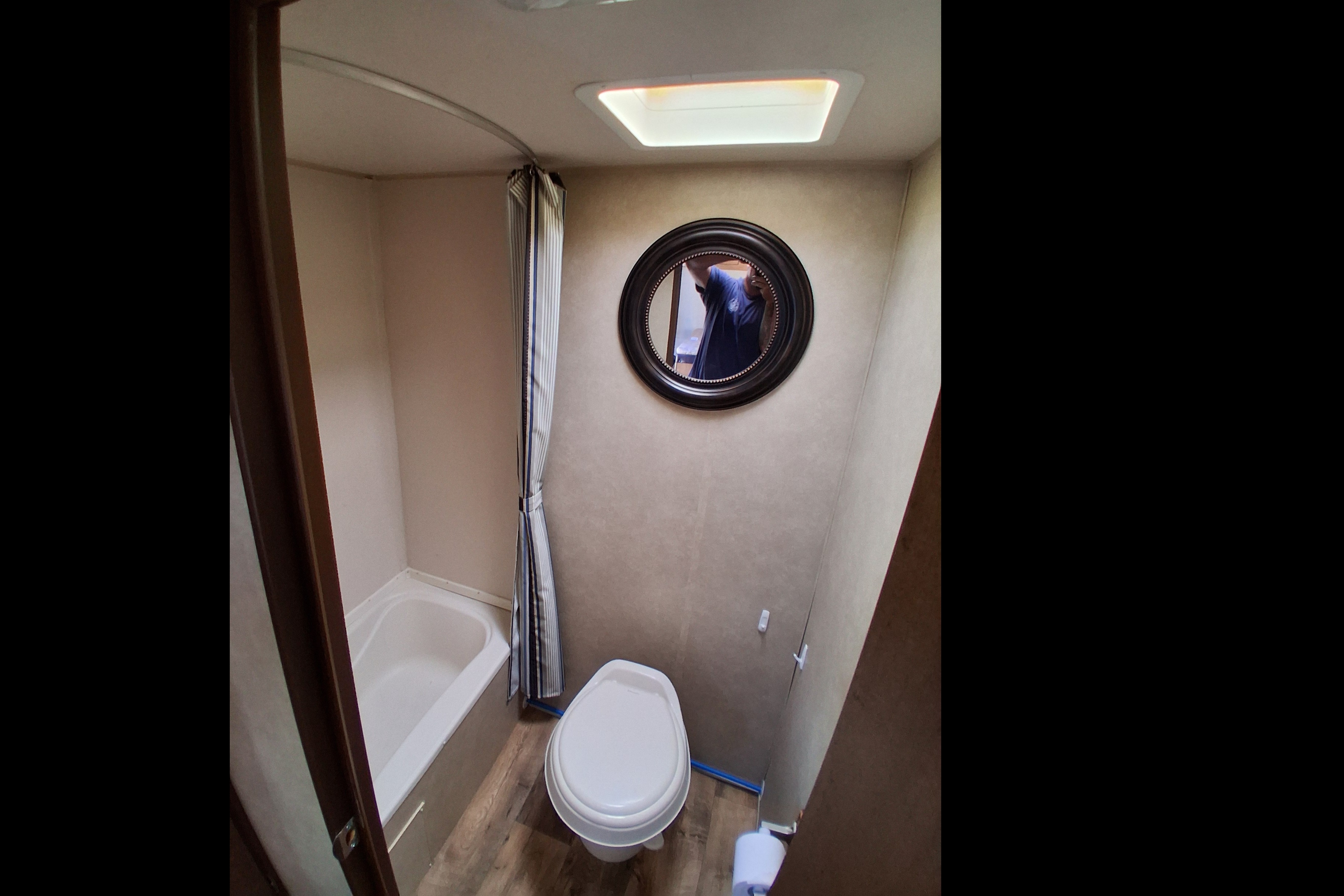 Let'z Go Glamping's 19.5 foot Bunkhouse