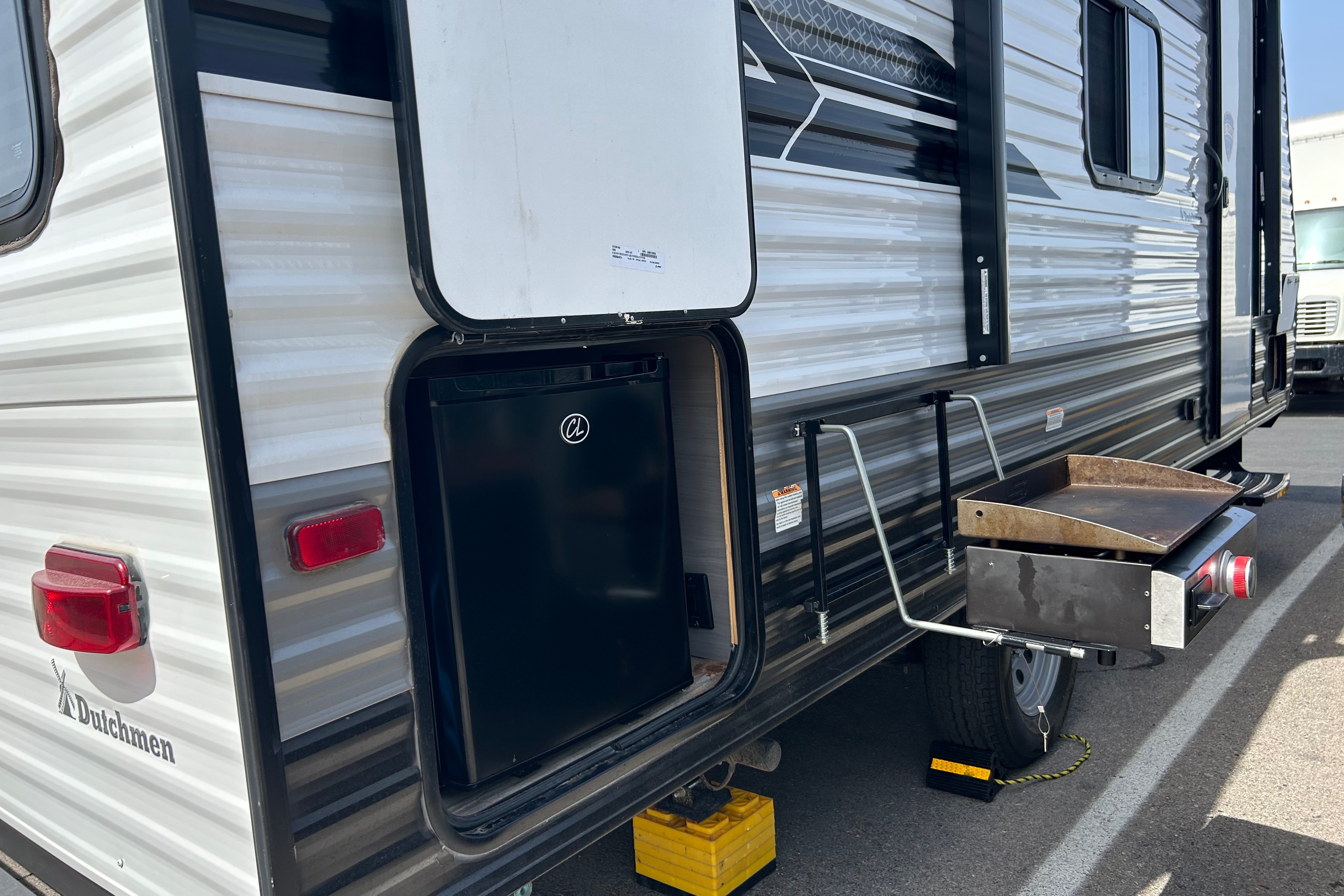 Chicken Run! Coleman Coleman Dutchmen LT 18BH Travel Trailer