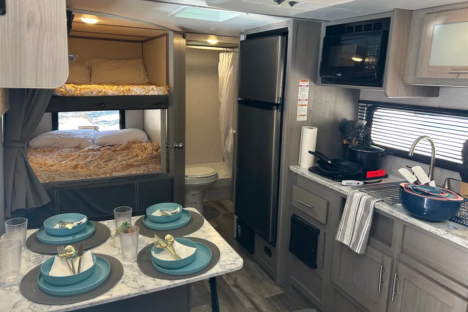 Chicken Run! Coleman Coleman Dutchmen LT 18BH Travel Trailer