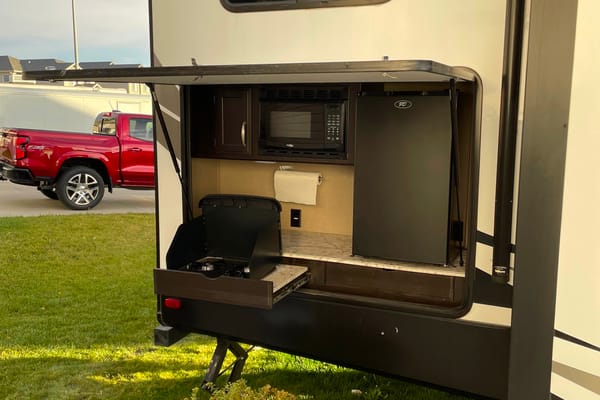 Family friendly 35FT Travel Trailer with Bunk room