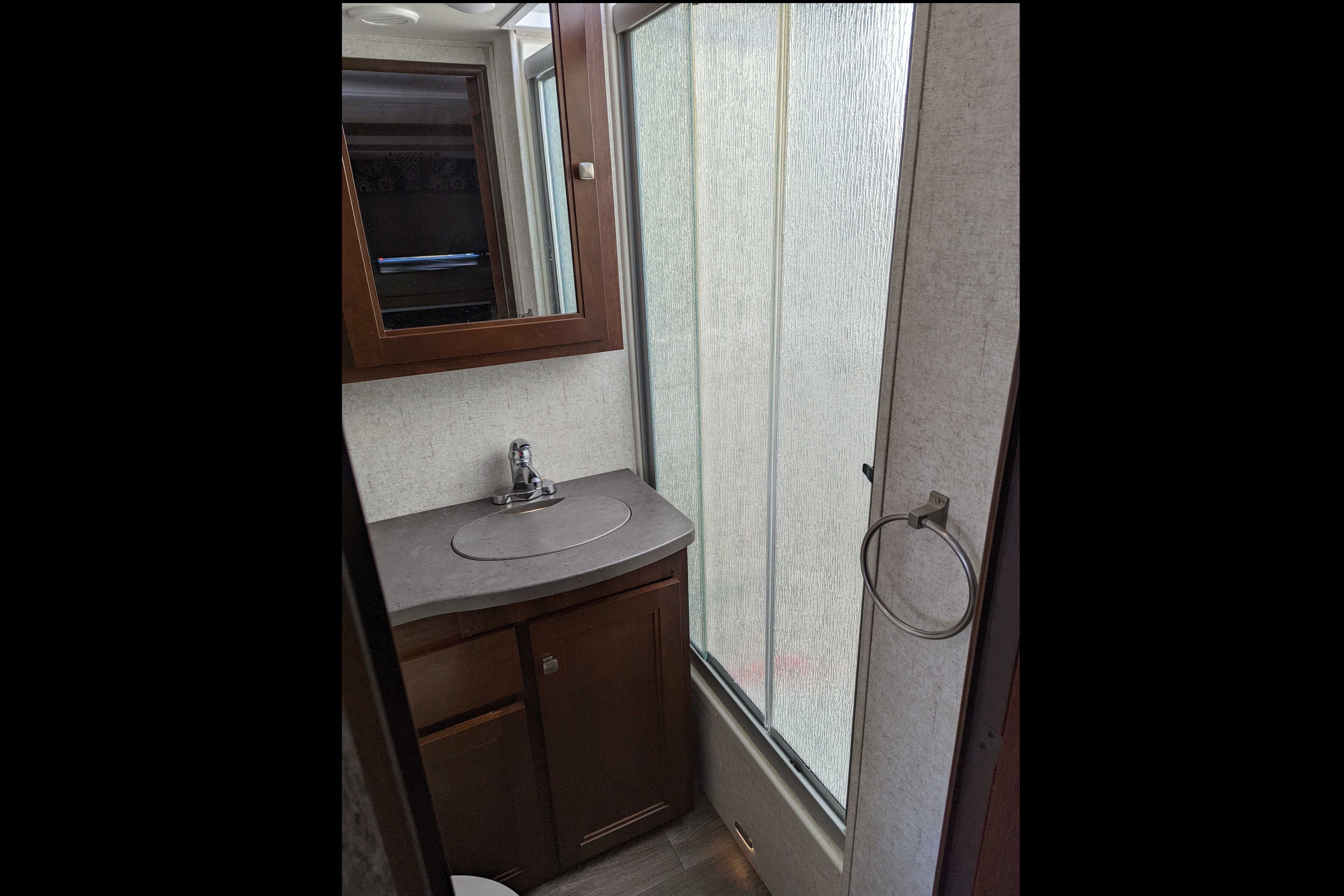 Alex's 2018 Sunseeker -sleeps up to 6- multilingual owners