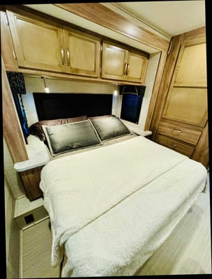 Sathiyavahini's Jayco Jayco Redhawk SE Class C
