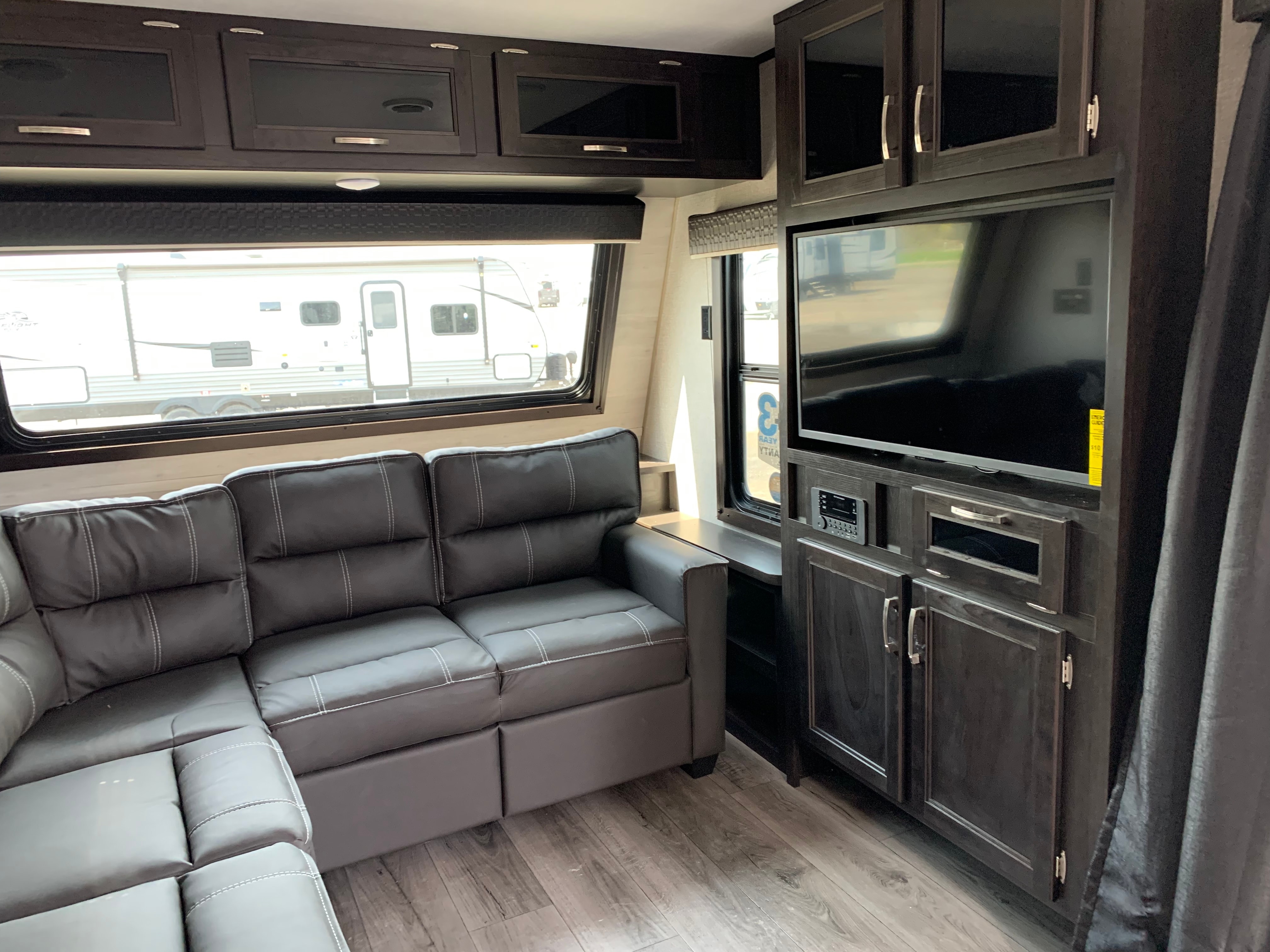 Debbie's Jayco 38fdds Travel Trailer