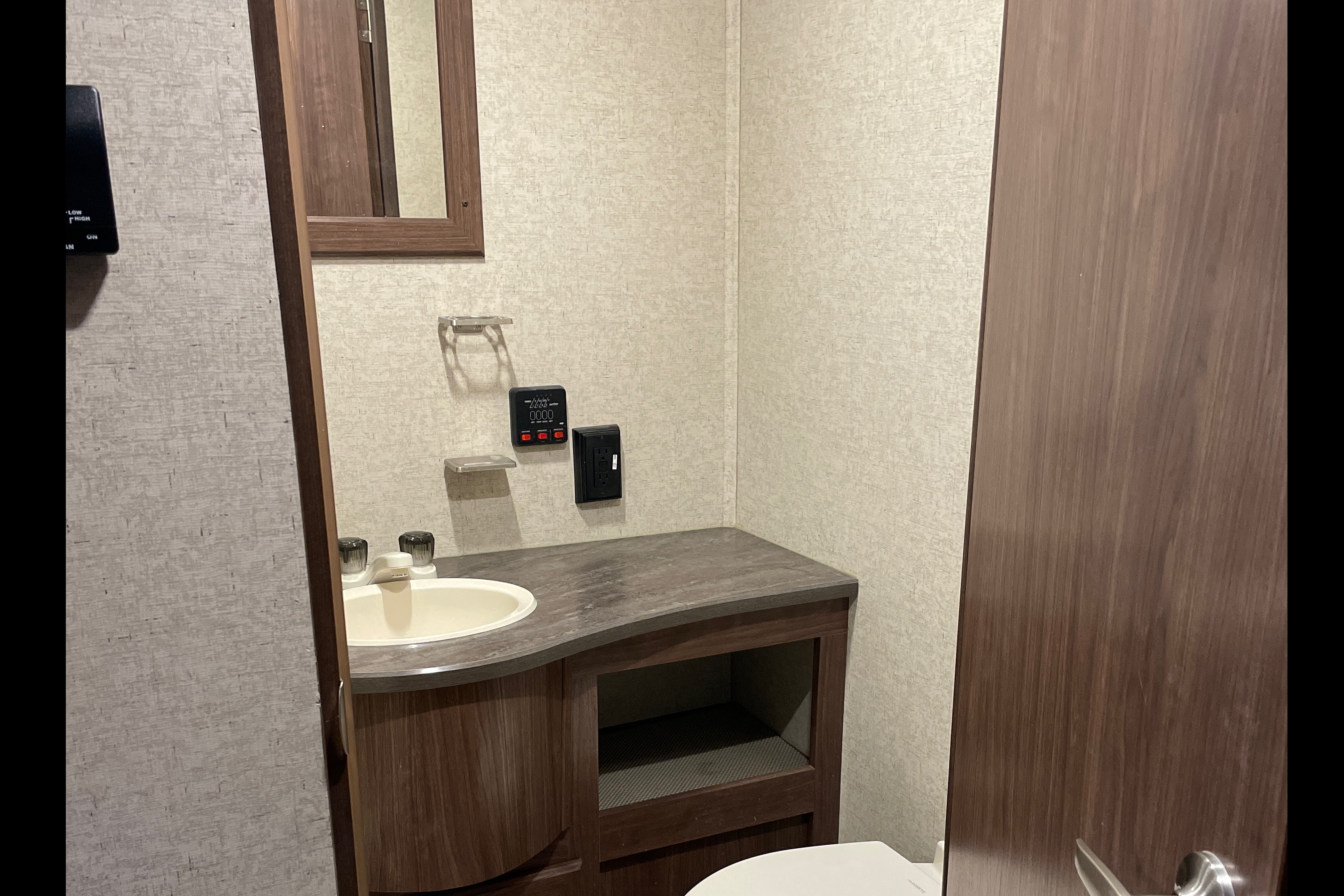 Devin & Tanya’s (TADA!) Prowler Lynx Travel Trailer