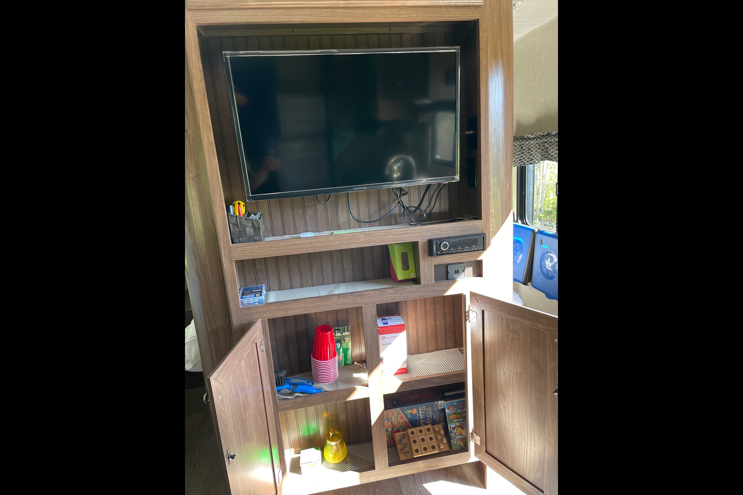 Devin & Tanya’s (TADA!) Prowler Lynx Travel Trailer