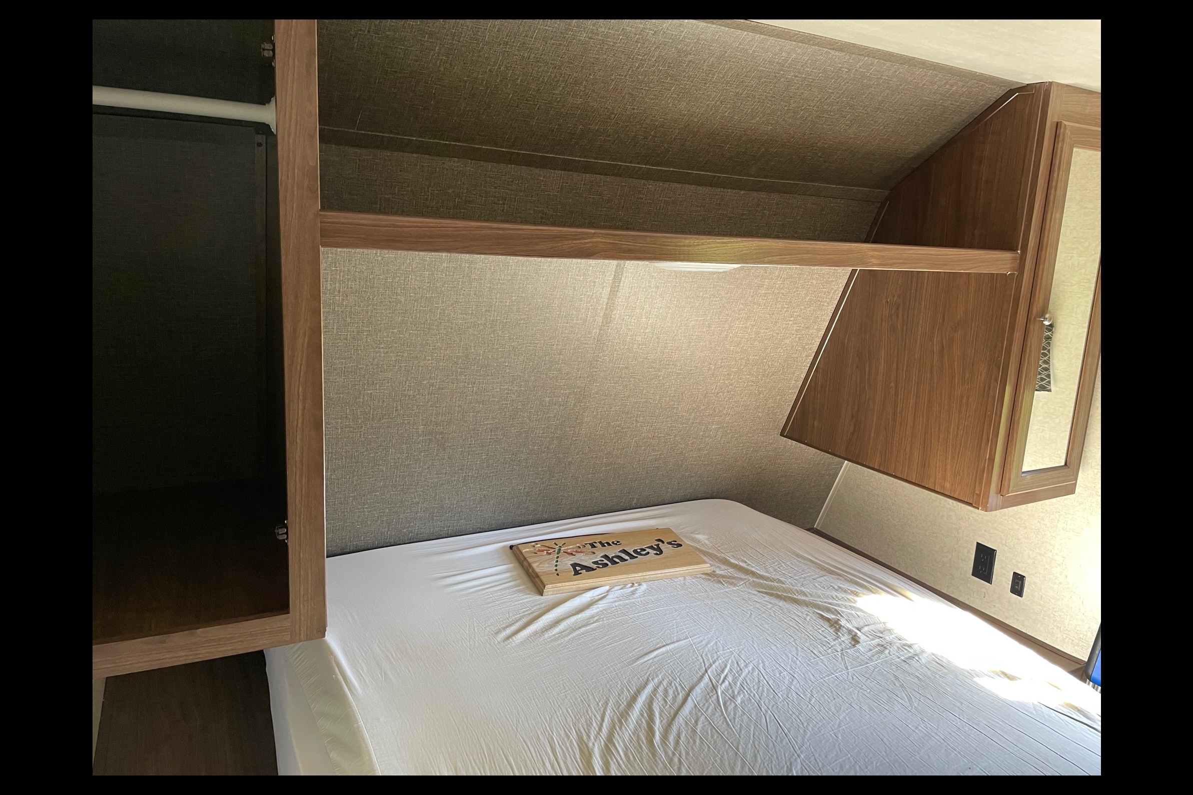 Devin & Tanya’s (TADA!) Prowler Lynx Travel Trailer