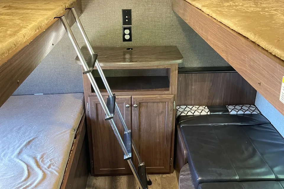 Devin & Tanya’s (TADA!) Prowler Lynx Travel Trailer