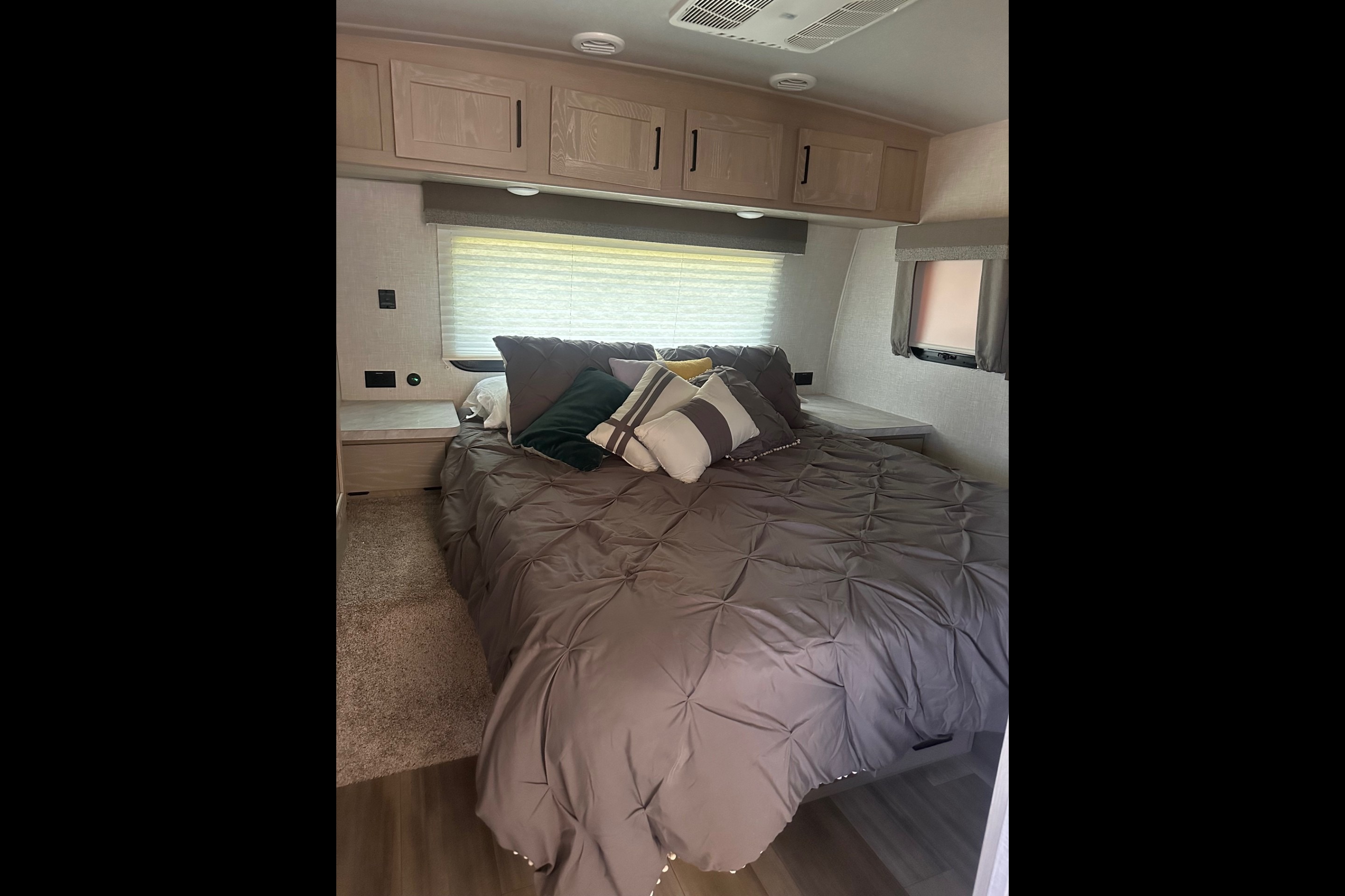 Karie's Forest River Flagstaff ultralite Travel Trailer