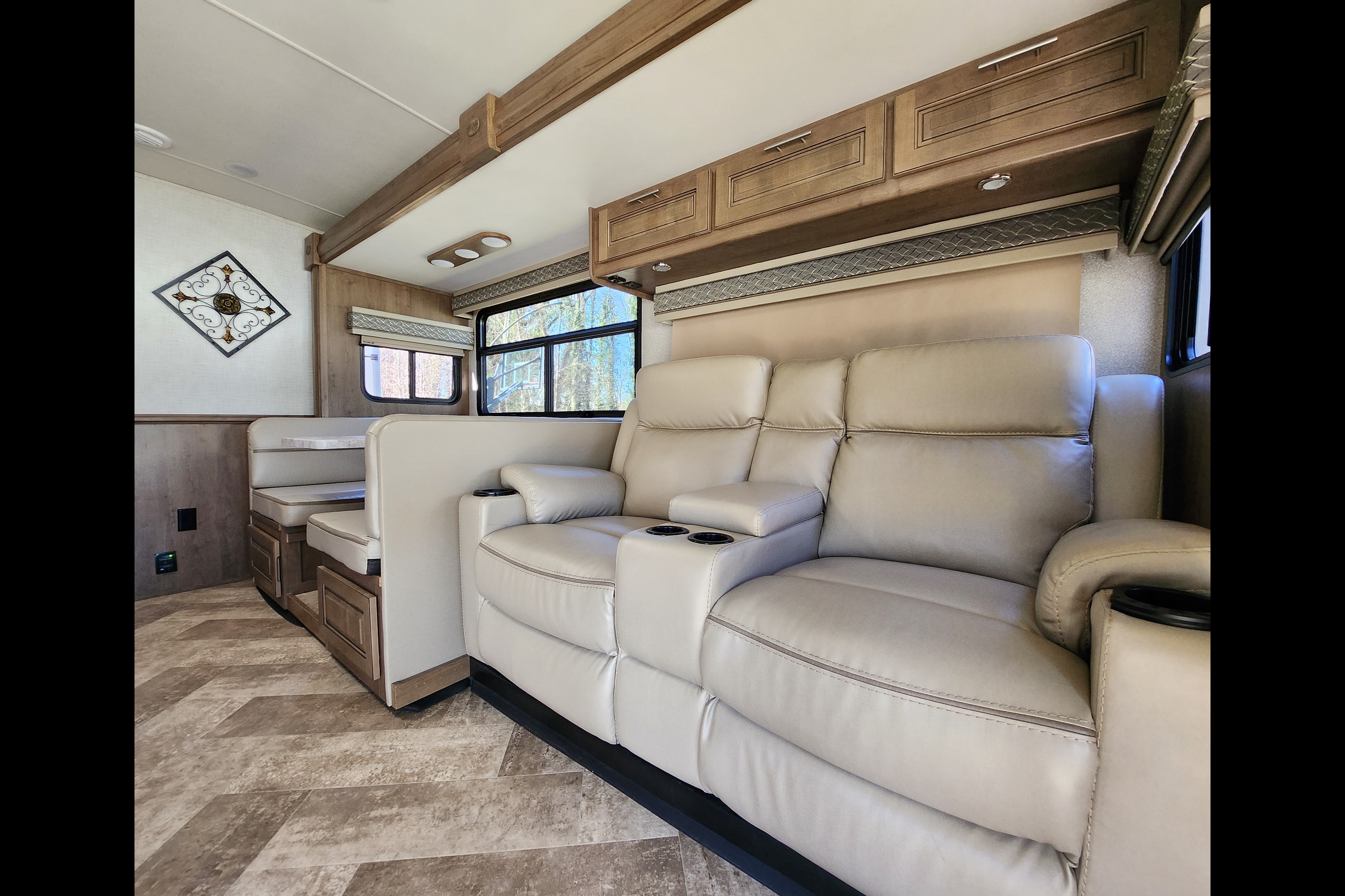 JENNIFER's Forest River Georgetown 5 Series 36B5 Class A