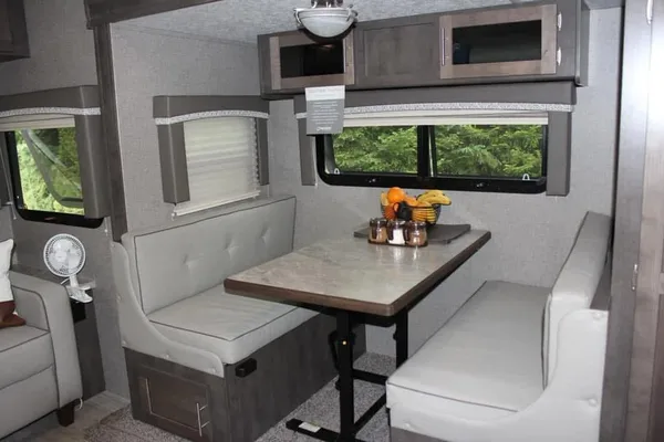 Ralph's Forest River rockwood ultra light 2612ws Travel Trailer
